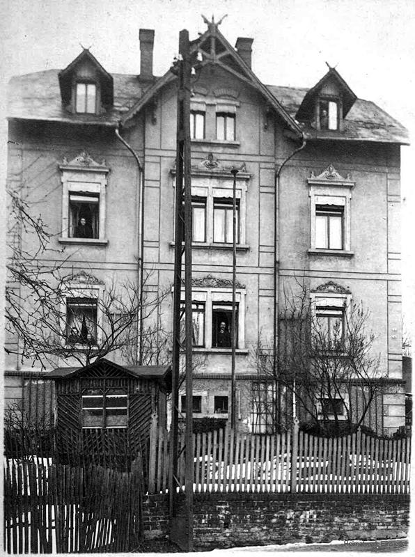 Wohnhaus Hüttl in Einsiedel, Bergstraße 1, um 1915