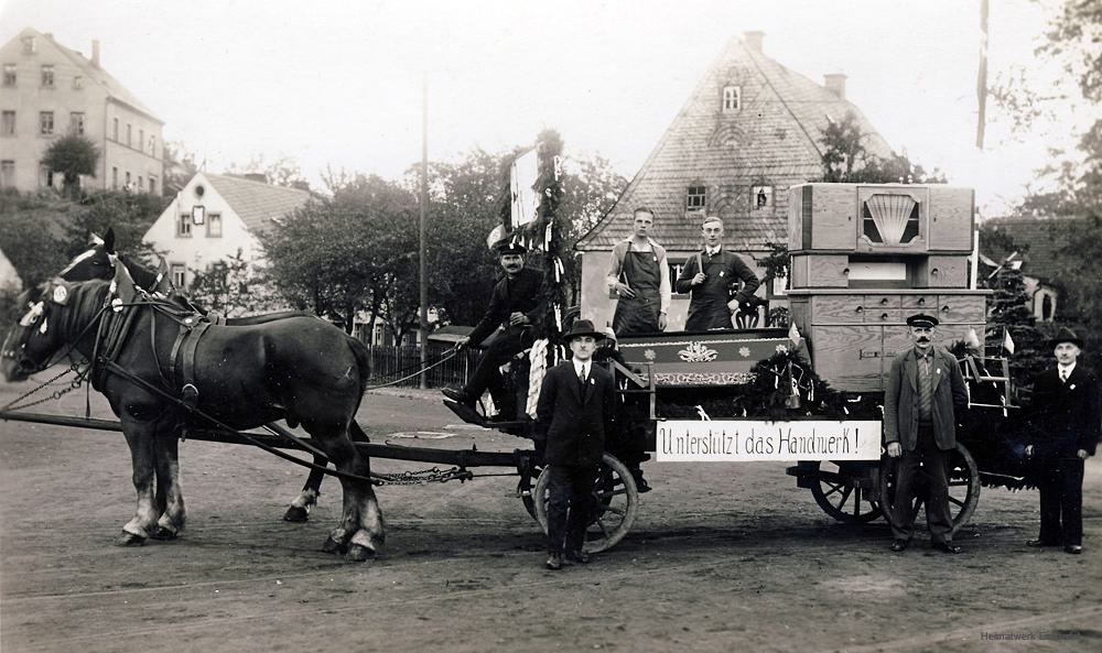 Festwagen der Tischlerei Walter Aurich, Einsiedel